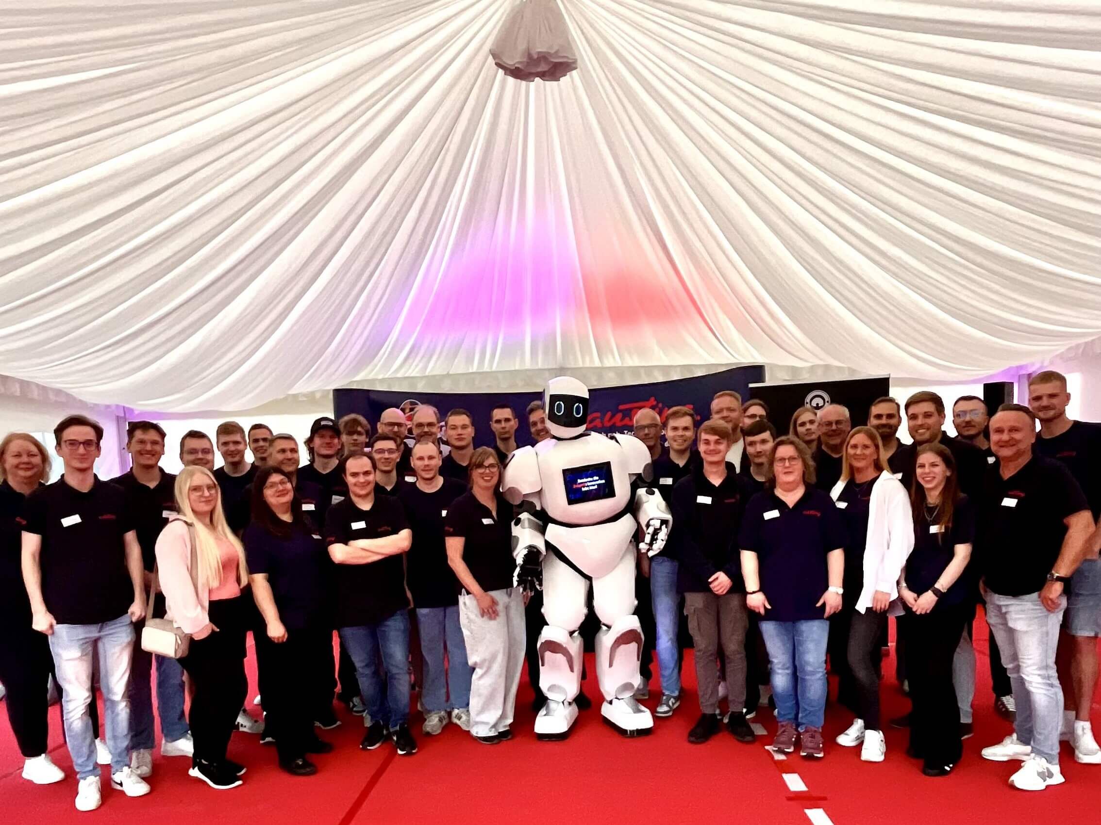 Austing Day 2025 Am 5. September 2025 verwandelte sich das Gelände der große Austing GmbH in Lohne zu einem lebendigen Schauplatz für Innovation und Technologie.