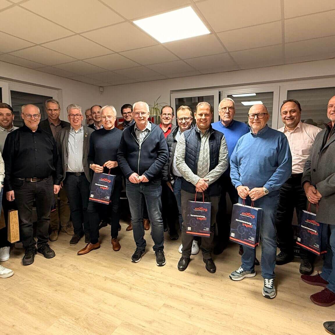 Erfolgreicher Wirtschaftskreis-Abend bei der großen Austing GmbH