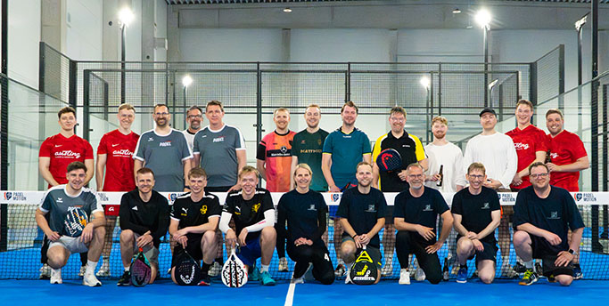 Schwitzen statt Slides - Austing Padel-Cup begeistert in Holdorf